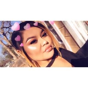 Meet your Posher, Mayra vàzquez